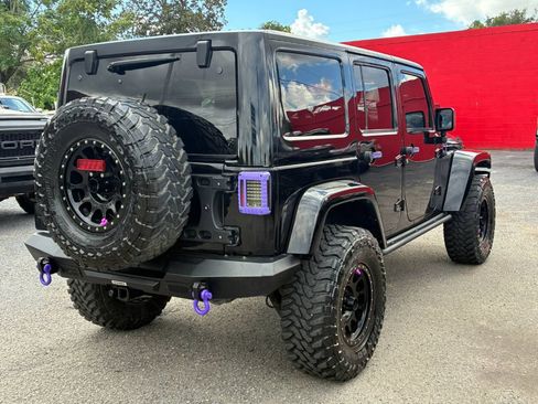 Used 2016 Jeep Wrangler Unlimited Rubicon AWD/4WD image 5