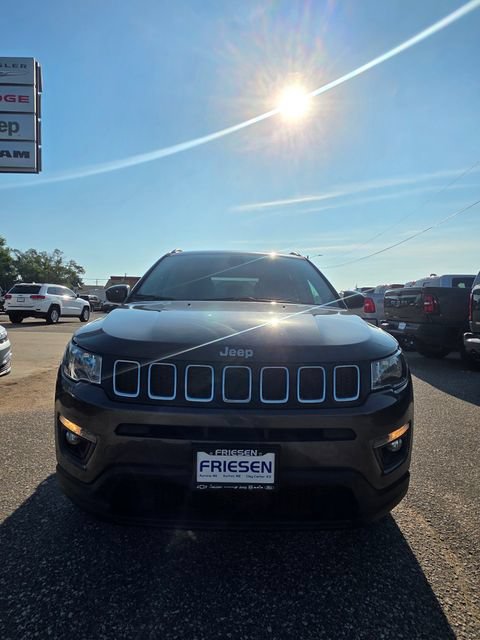 Used 2019 Jeep Compass Latitude w/ Popular Equipment Group AWD/4WD image 2