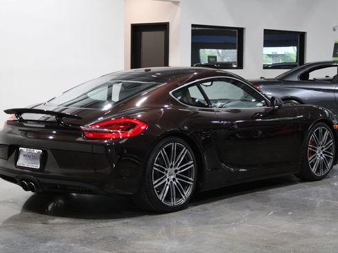 Used 2016 Porsche Cayman S image 15