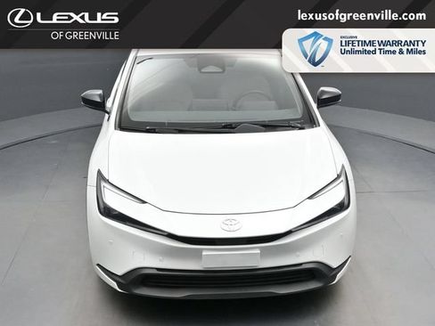 Used 2023 Toyota Prius LE FWD image 41