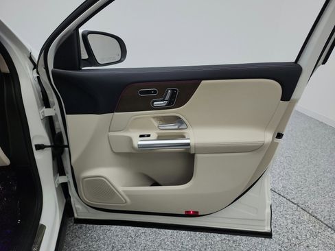 Used 2021 Mercedes-Benz GLA 250 image 18