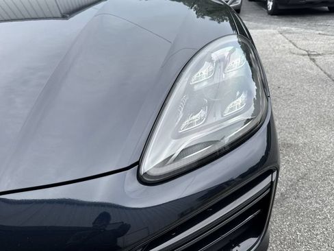 Used 2023 Porsche Cayenne Turbo S AWD/4WD image 10