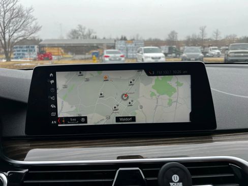 Used 2018 BMW 530i xDrive w/ Premium Package image 19