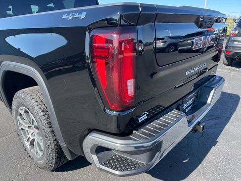 Used 2025 GMC Sierra 1500 SLT image 38