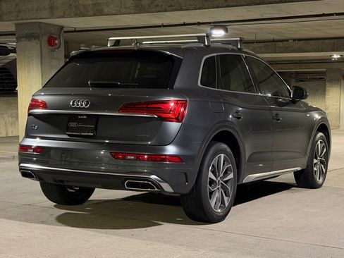 Used 2023 Audi Q5 2.0T Premium Plus w/ Premium Plus Package AWD/4WD image 9