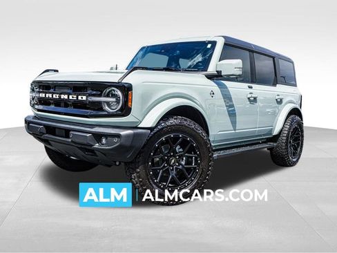 Used 2024 Ford Bronco Outer Banks AWD/4WD image 1