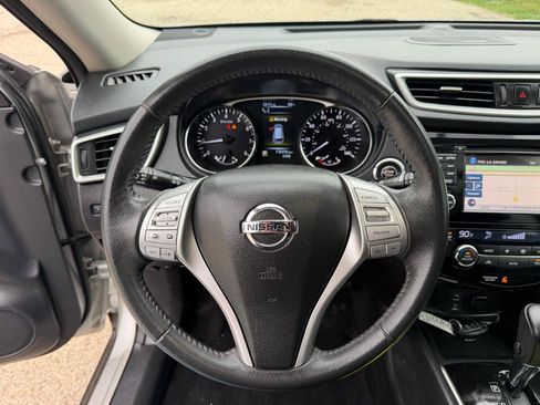 Used 2016 Nissan Rogue SL w/ SL Premium Package AWD/4WD image 17