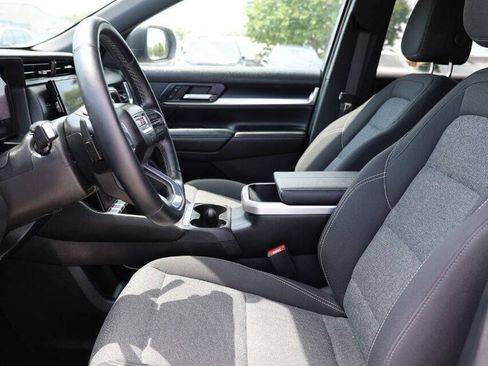 Used 2025 GMC Terrain Elevation AWD/4WD image 12