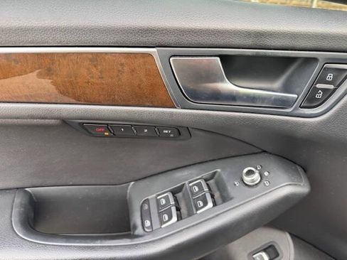 Used 2016 Audi Q5 2.0T Premium Plus w/ Technology Package image 35