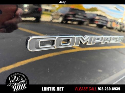 New 2025 Jeep Compass Limited w/ Sun & Sound Group image 28