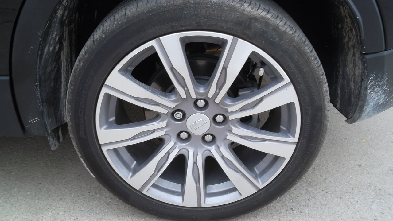 Used 2021 Cadillac XT4 Premium Luxury FWD image 19