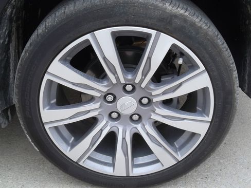 Used 2021 Cadillac XT4 Premium Luxury FWD image 19