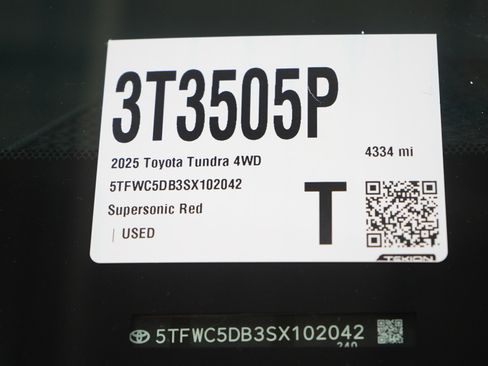 Used 2025 Toyota Tundra Limited image 28