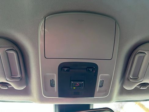 Used 2023 Toyota Camry SE image 28