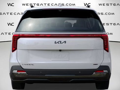 New 2026 Kia Carnival SX Prestige FWD image 18
