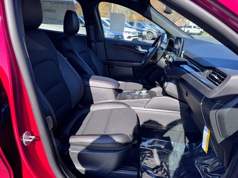 New 2026 Ford Escape ST-Line w/ Cold Weather Package image 22