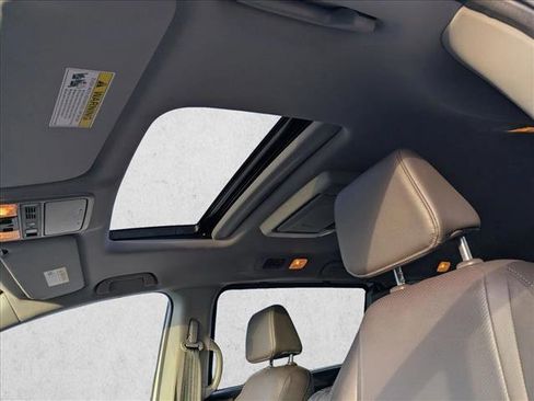 Used 2019 Honda Odyssey Elite image 15