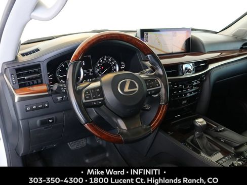 Used 2017 Lexus LX 570 4WD w/ Luxury Package image 8