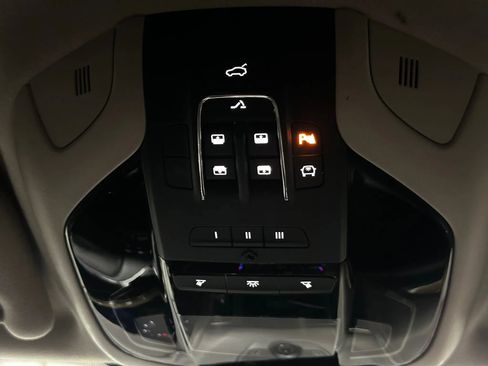 Used 2019 Maserati Levante GranLusso AWD/4WD image 48