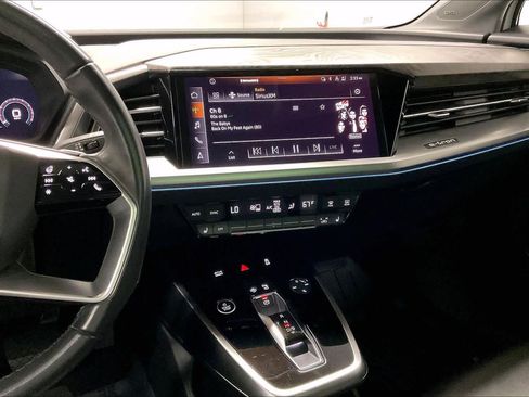 Used 2023 Audi Q4 e-tron Premium Plus w/ Premium Plus image 9