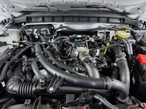 New 2025 Ford Bronco Outer Banks w/ Sasquatch Package image 29