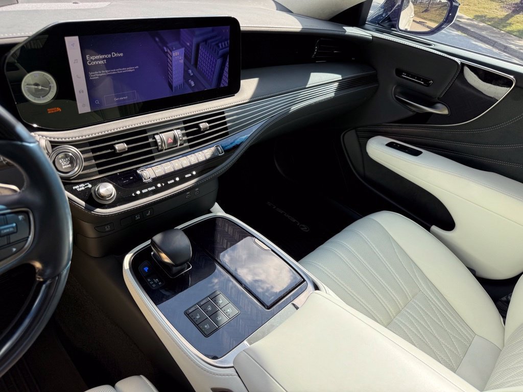Certified 2023 Lexus LS 500 w/ Interior Upgrade Package RWD image 33