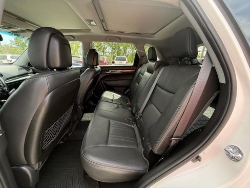 Used 2012 Kia Sorento SX w/ SX Premium Pkg AWD/4WD image 18