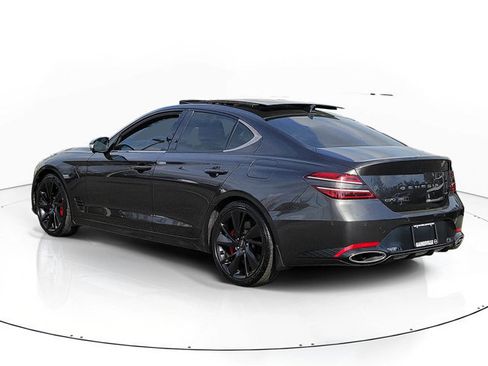 Used 2022 Genesis G70 3.3T image 3