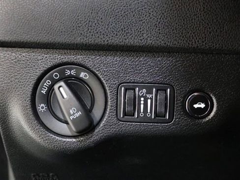 Used 2022 Dodge Charger R/T w/ Blacktop Package RWD image 22