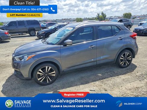 Used 2018 Nissan Kicks SV FWD image 1