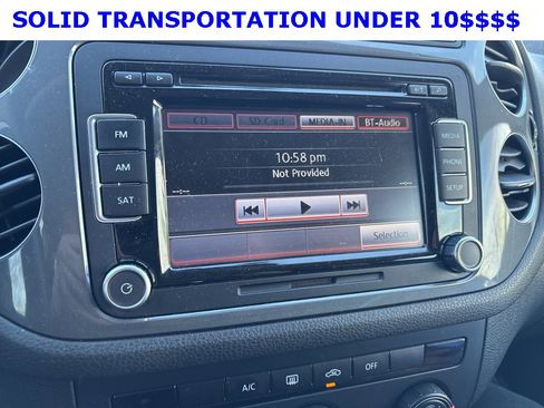 Used 2015 Volkswagen Tiguan S image 8