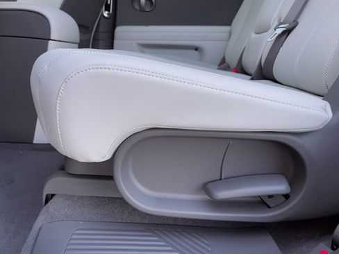 New 2026 Hyundai Ioniq 5 Limited image 17