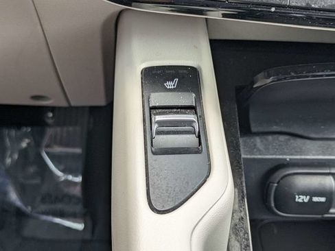 Used 2024 Kia Telluride S FWD image 31