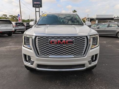 Used 2024 GMC Yukon XL Denali w/ Advanced Technology Package AWD/4WD image 2