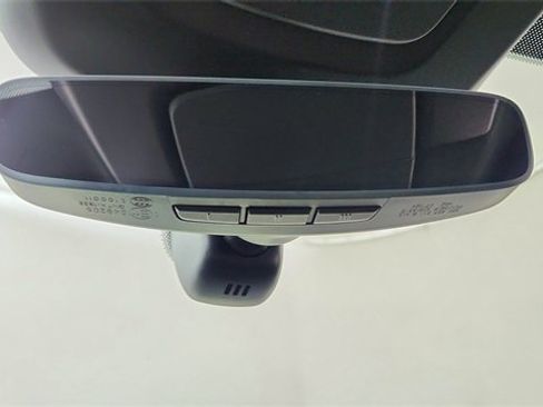 Used 2025 Porsche Macan 4S Electric image 52