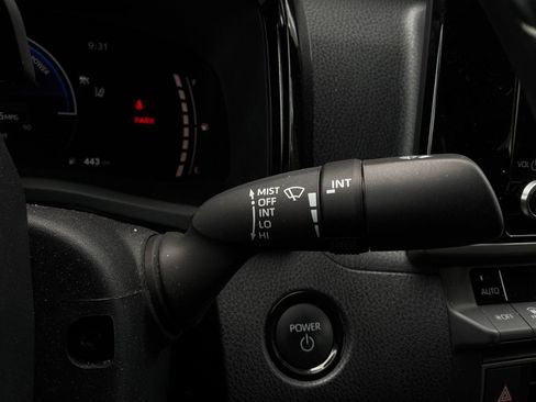 Used 2026 Toyota Camry SE FWD image 38