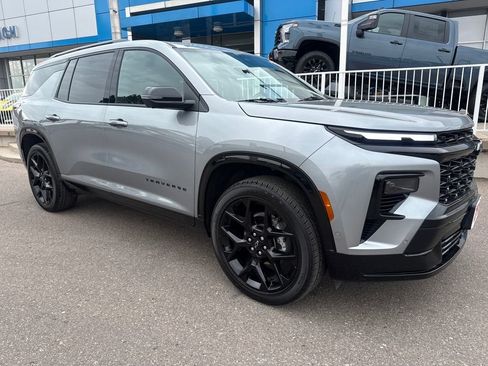 Used 2024 Chevrolet Traverse RS w/ LPO, Floor Liner Package image 7