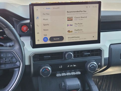 Used 2024 Toyota Tacoma TRD Sport image 14