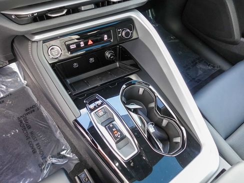 New 2025 Audi Q5 2.0T Premium Plus image 23