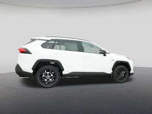 New 2025 Toyota RAV4 XLE image 26