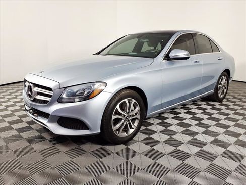 Used 2018 Mercedes-Benz C 300 4MATIC Sedan image 1