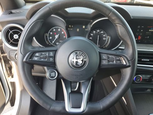 Used 2022 Alfa Romeo Stelvio Ti w/ Active Assist Plus Package image 21