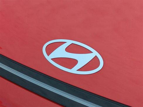 New 2026 Hyundai Kona SE image 13