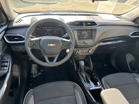 Used 2023 Chevrolet TrailBlazer LS image 7