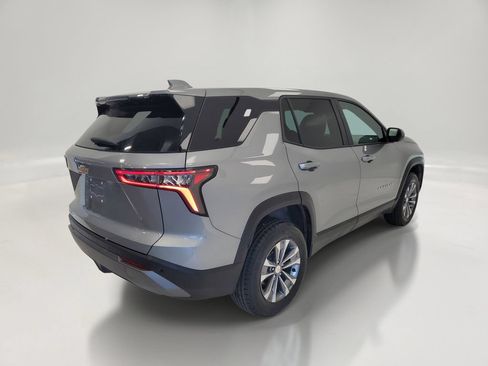 Used 2025 Chevrolet Equinox LT FWD image 6
