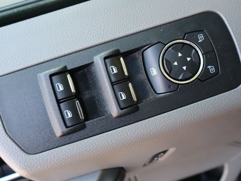 Used 2019 Ford F150 XLT w/ Equipment Group 302A Luxury AWD/4WD image 27