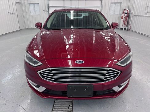 Used 2017 Ford Fusion SE w/ Fusion SE Technology Package FWD image 12