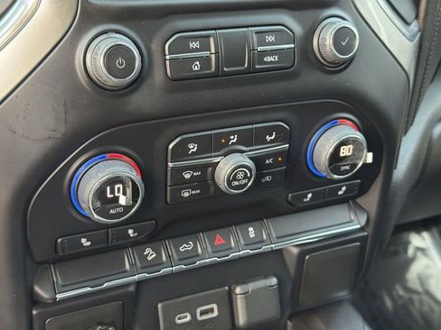 Used 2021 Chevrolet Silverado 1500 LT Trail Boss w/ Bed Protection Package image 11