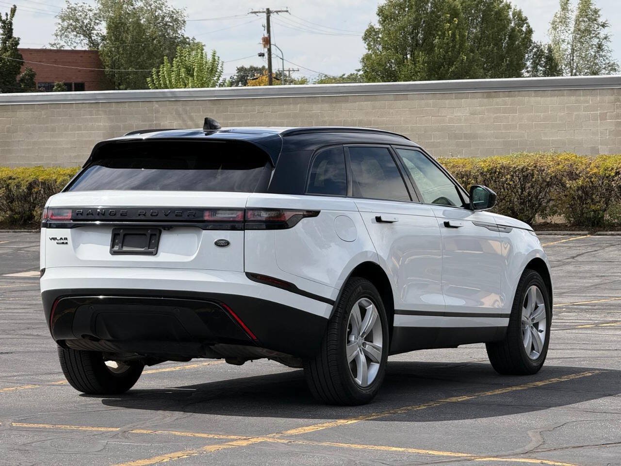 Used 2018 Land Rover Range Rover Velar S AWD/4WD image 5