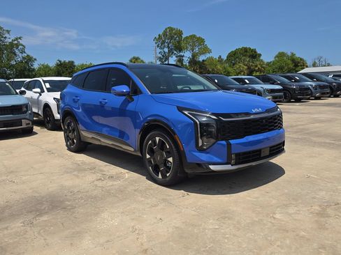 New 2026 Kia Sportage SX FWD image 2